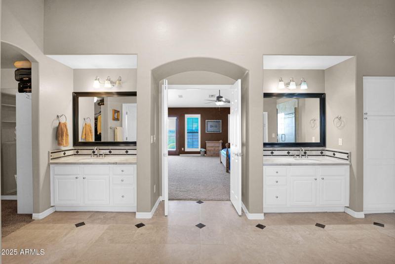 43-web-or-mls-P1279329