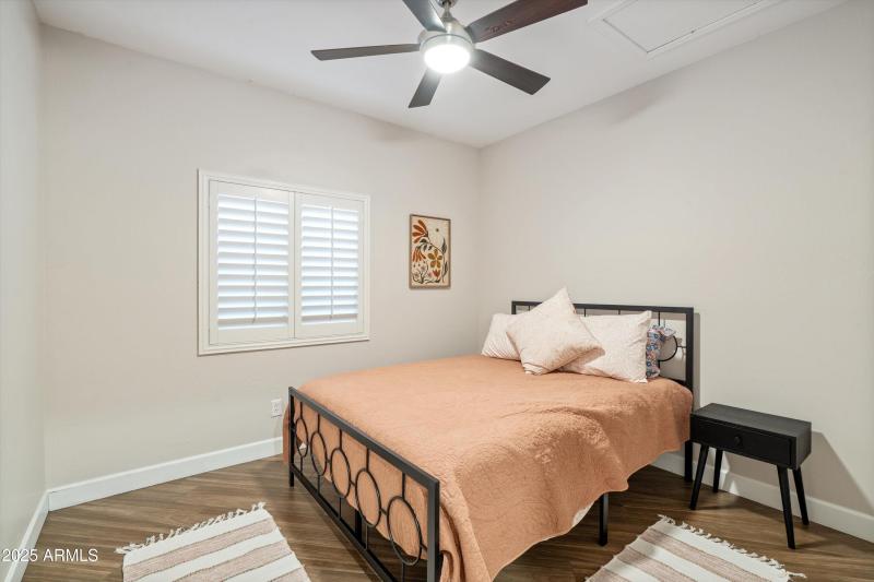 25-Bedroom