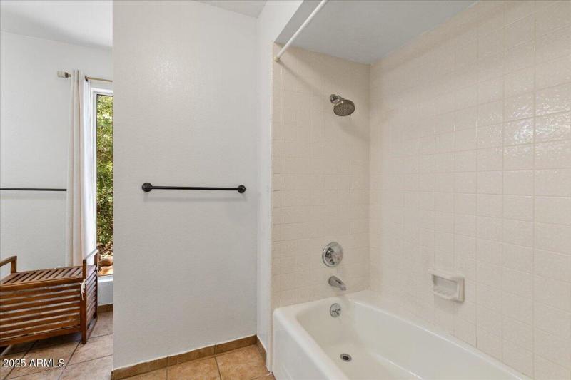 29-Secondary Bathroom
