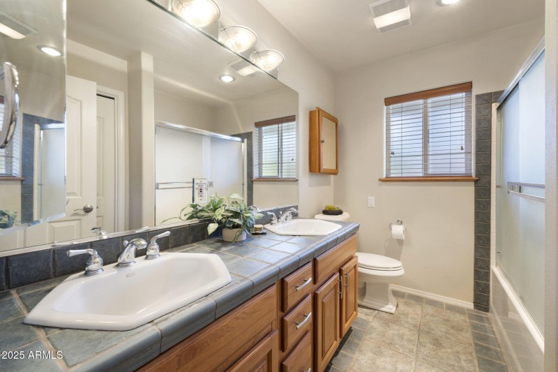 33-web-or-mls-FA9A6229