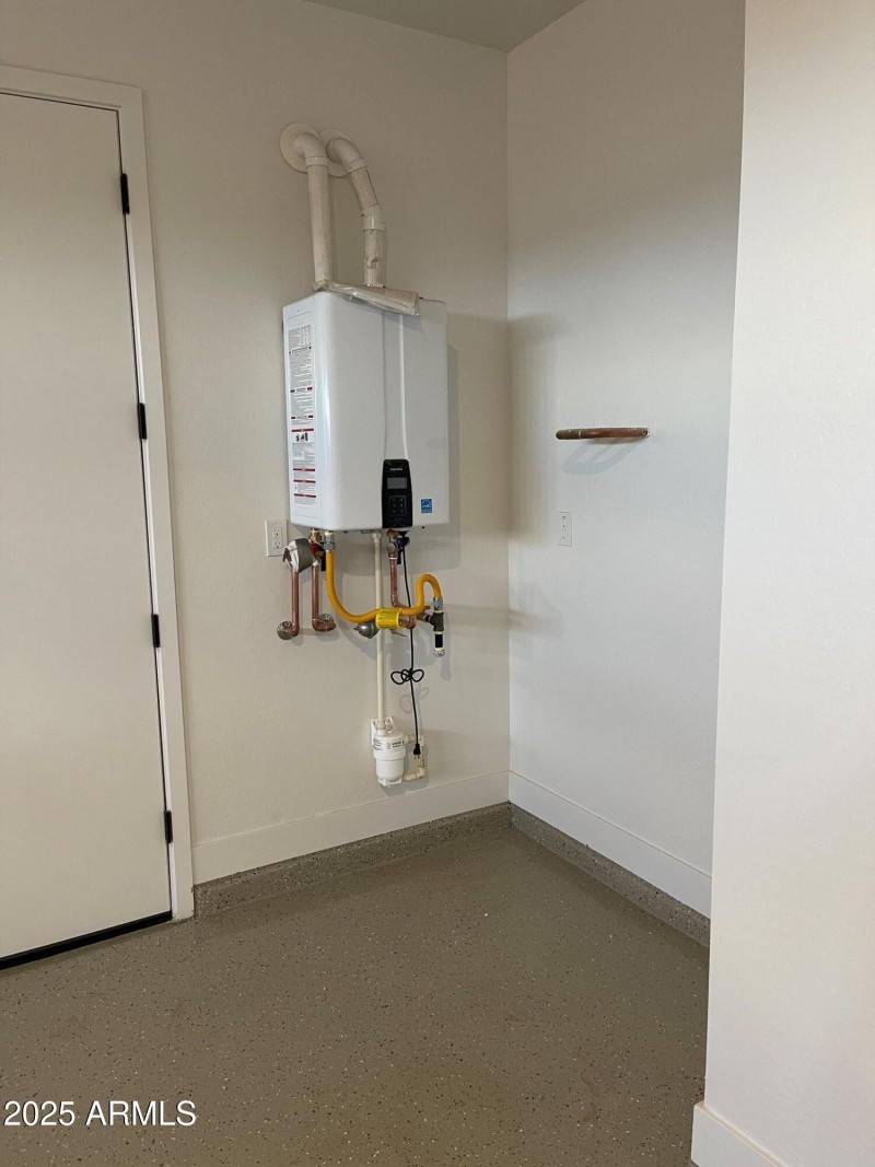Handley Included Tankless Gas