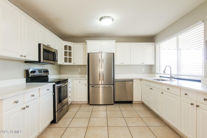 007-photo-kitchen-14716359