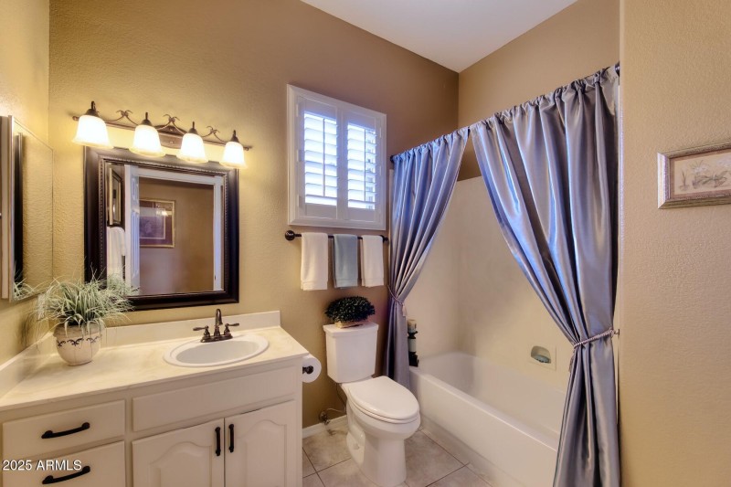 082278-2680 Knollridge Drive