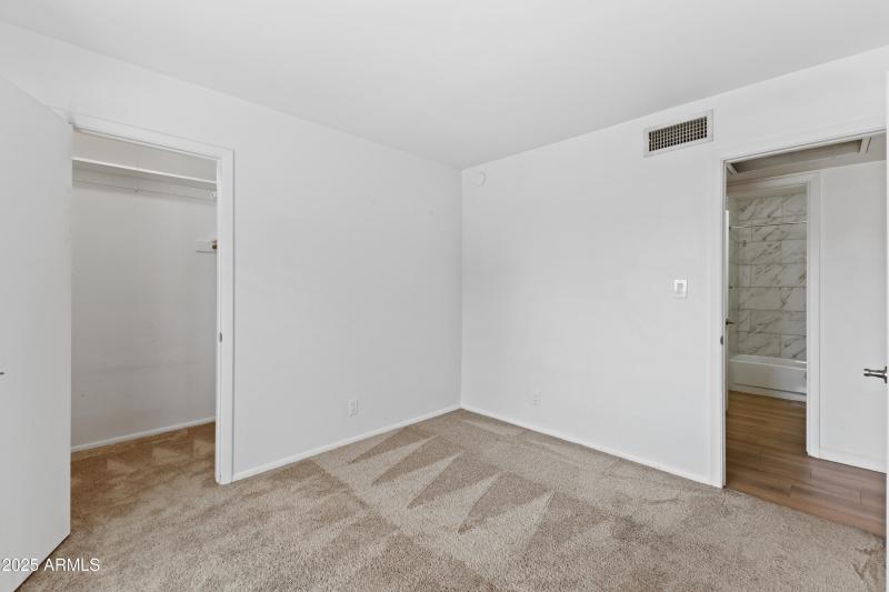 8943 E Friess Dr-26