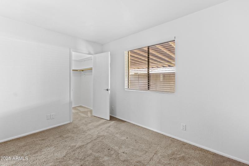 8943 E Friess Dr-28
