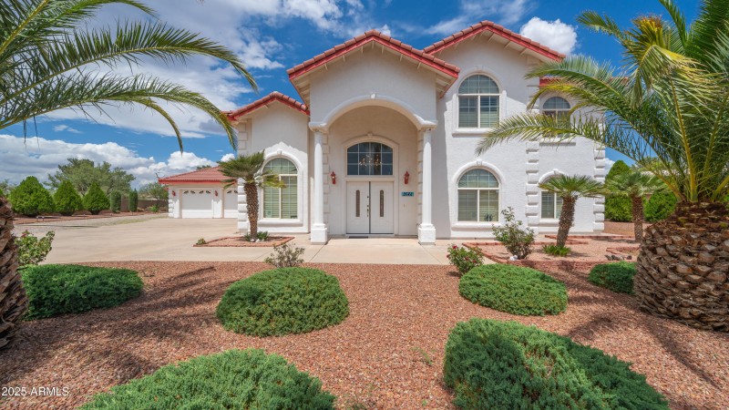 Exterior - 2661 E Eagle Rock Dr-5