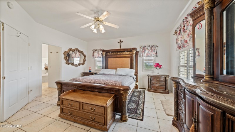 Interior - 2661 E Eagle Rock Dr-8