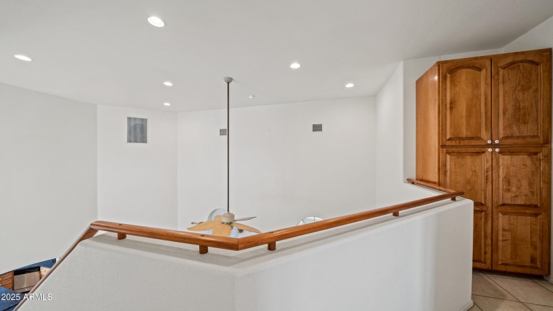 Interior - 2661 E Eagle Rock Dr-13