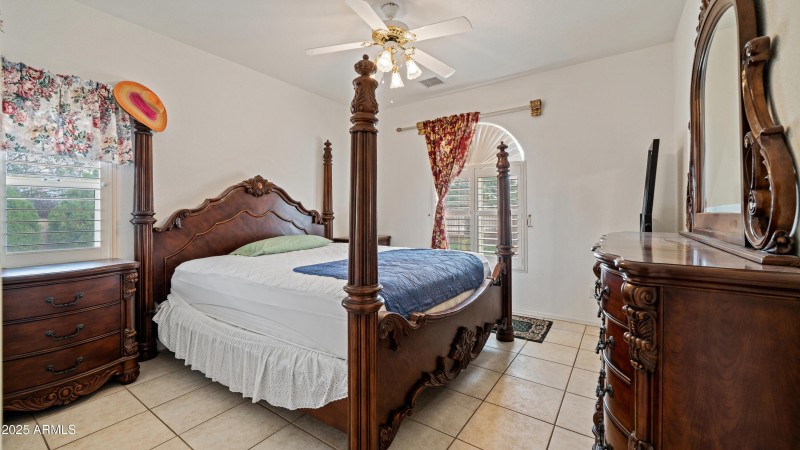 Interior - 2661 E Eagle Rock Dr-20