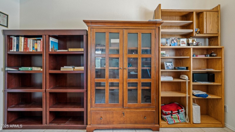 Interior - 2661 E Eagle Rock Dr-24