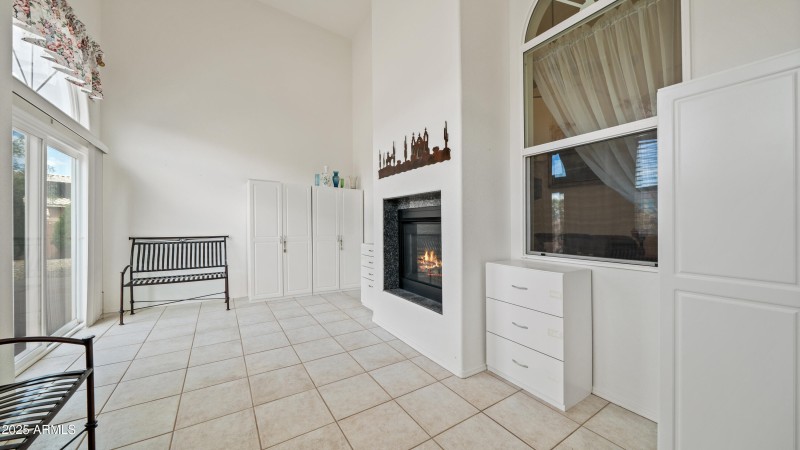 Interior - 2661 E Eagle Rock Dr-26