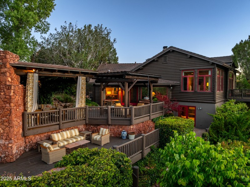 Large Deck For Outdoor Living