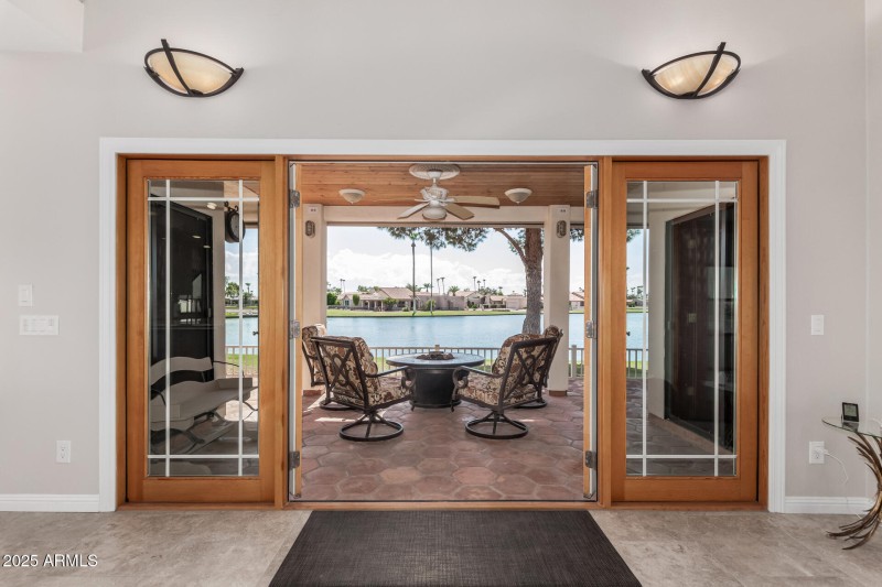 18 Beautiful Lakeviews