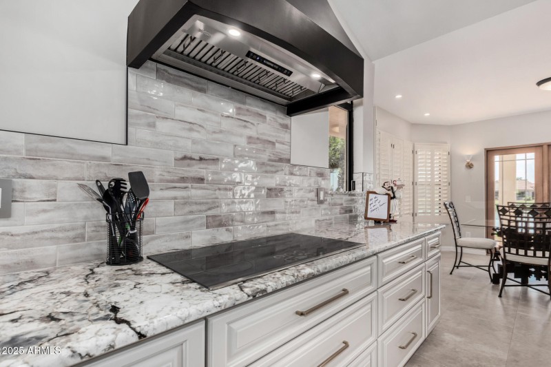 25 Induction Coooktop