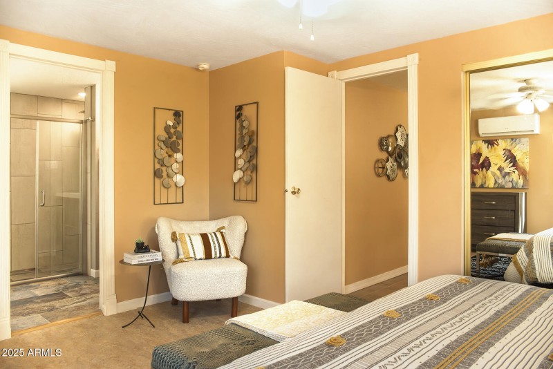 Owner's Suite Lounge