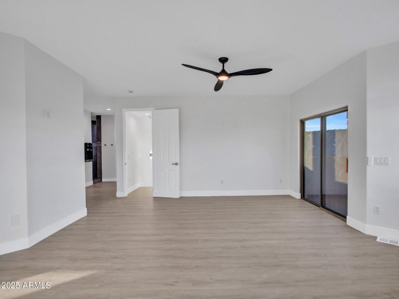 20-Primary-suite-(2)