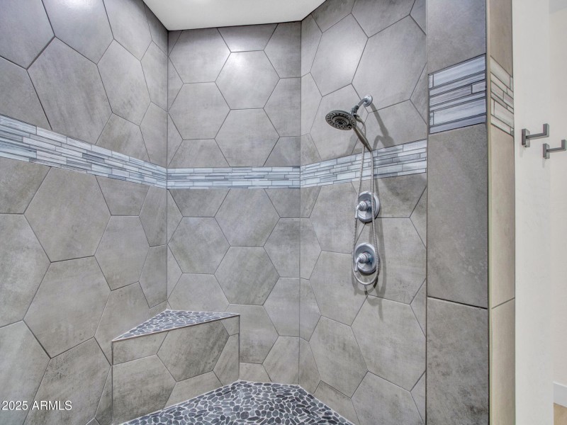 20-Primary-suite-(5)