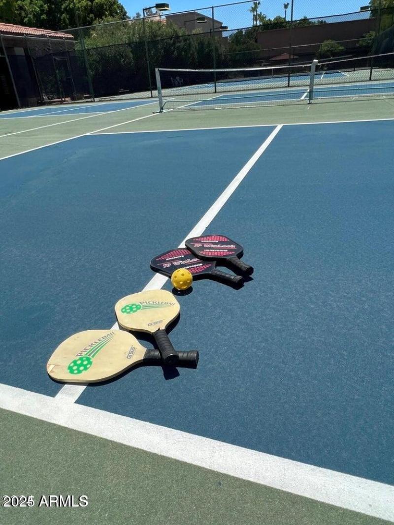 pickle ball courts
