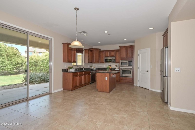 Breakfast Room-Kitchen