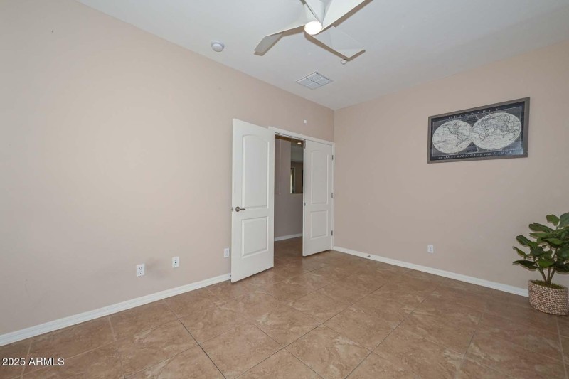 Den/ Downstairs Guest Bed