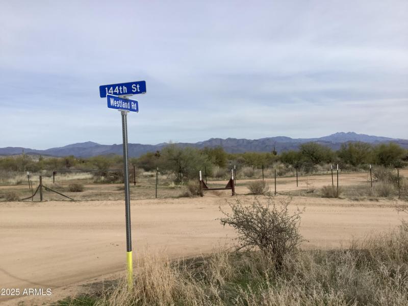 3F970E71-3D2A-4184-956D-254D105BE4ED