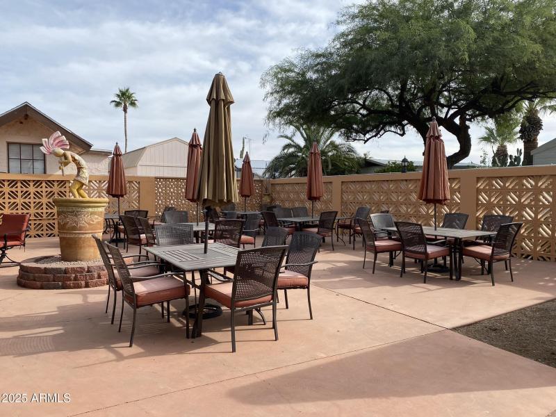 Annex Outside Dining