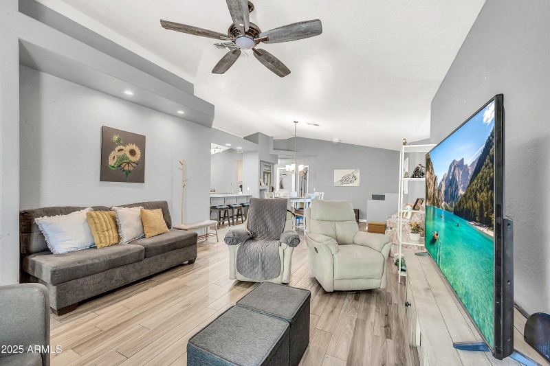 546 W Casa Mirage Ct-8