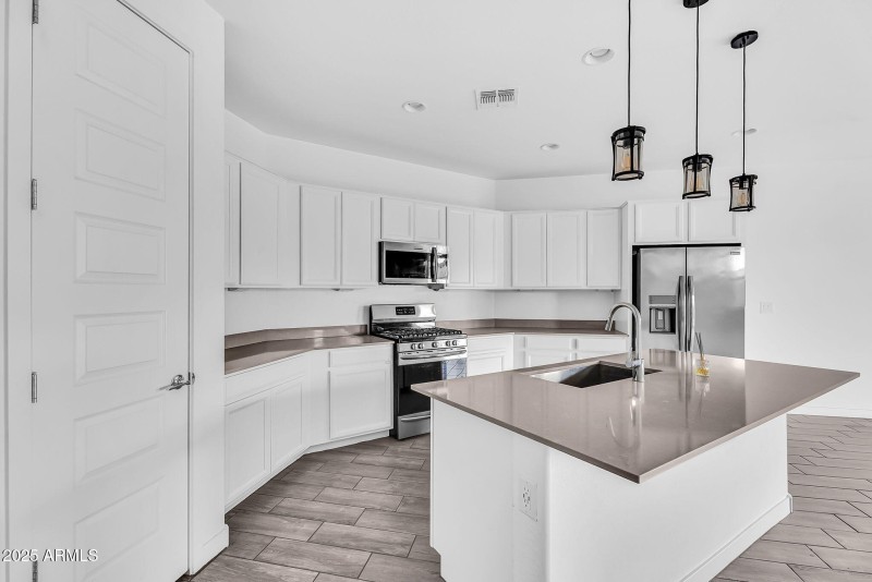 11-web-or-mls-Wiley Way-11