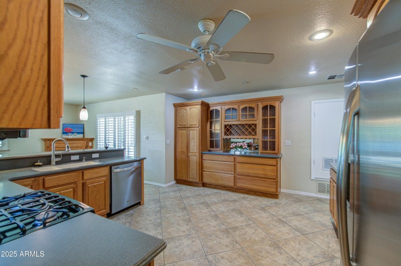 Kitchen 6