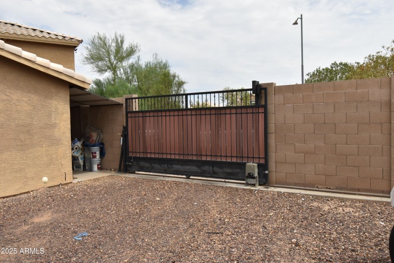 RV Gates