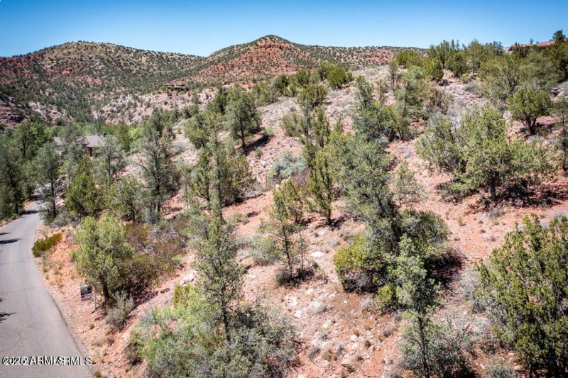 5.3 Acres in Back O' Beyond