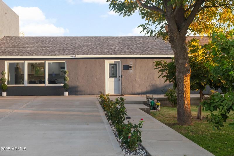 012-17735-E-Mews-Rd-13