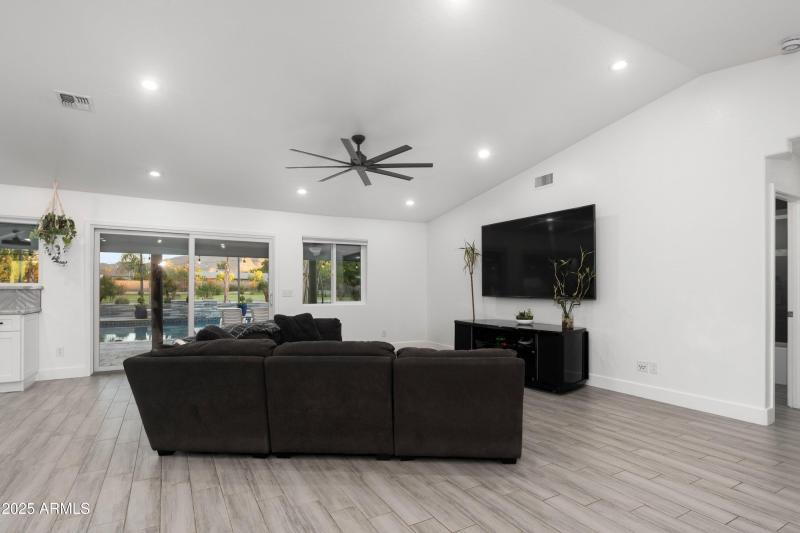 017-Family Room