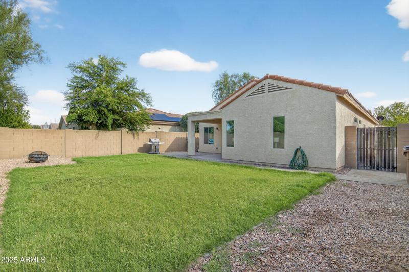 55_061_135_a4m_opnshw