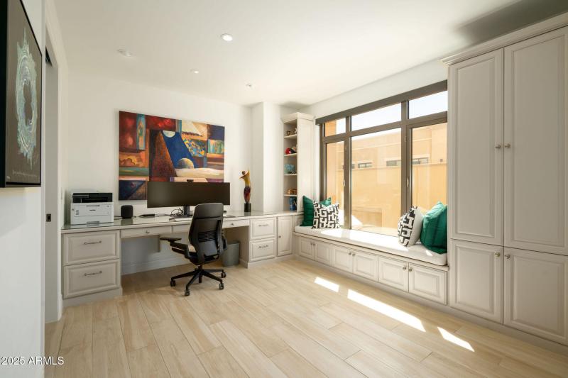 Bedroom 3/Office