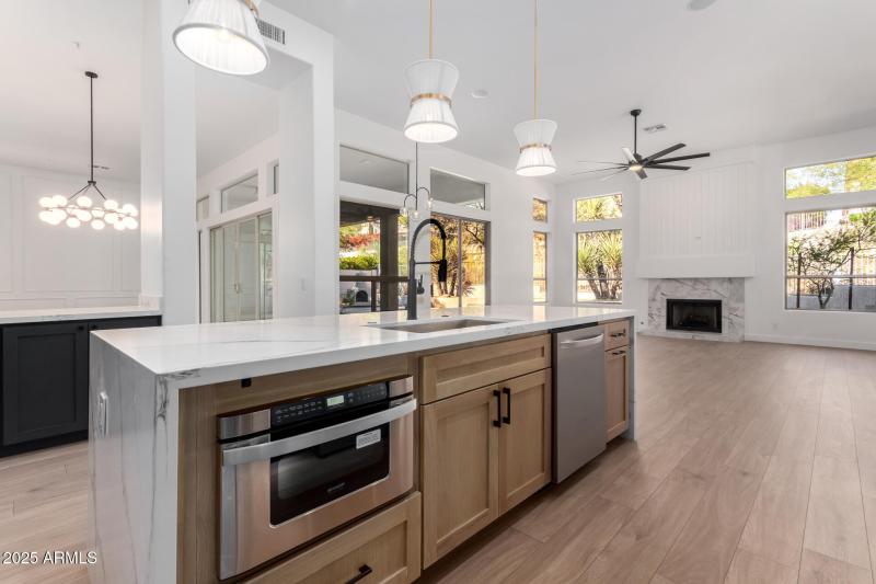 03 - Whisperring Wind