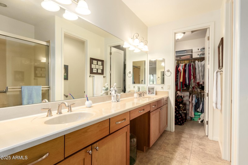 28 Westwind