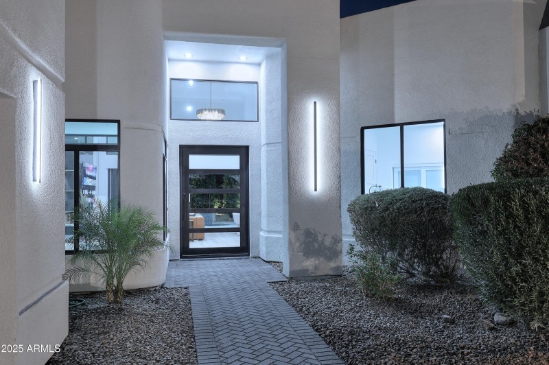 Night-Entry