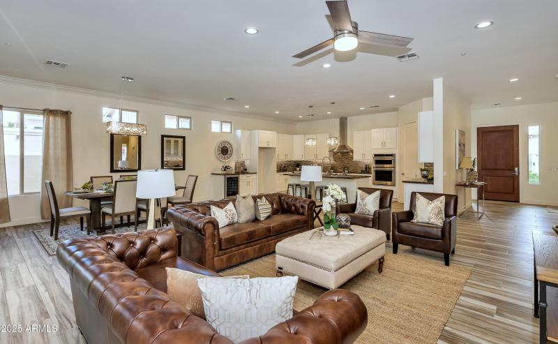 007_Living Room II