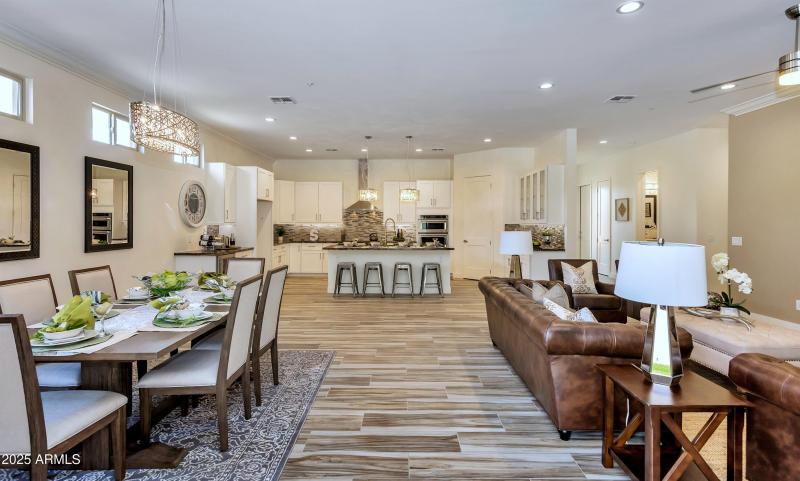 011_Open Floor Plan