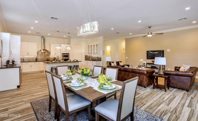 013_Dining Area