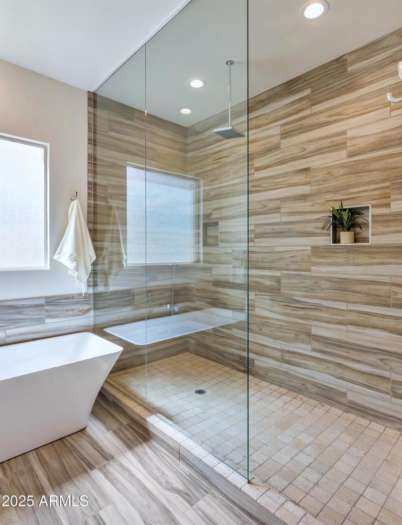 026_Glass Wall Shower