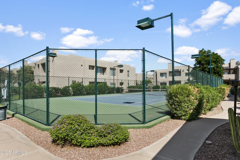 11260N92nd2136-022