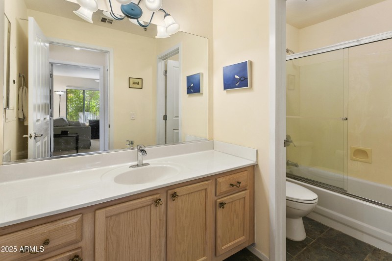 11260N92nd2136-013