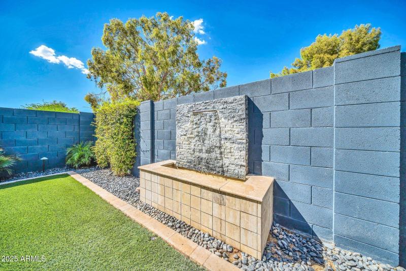 7036 W Lincoln St-29