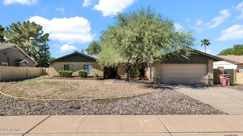 2-web-or-mls-P1164472