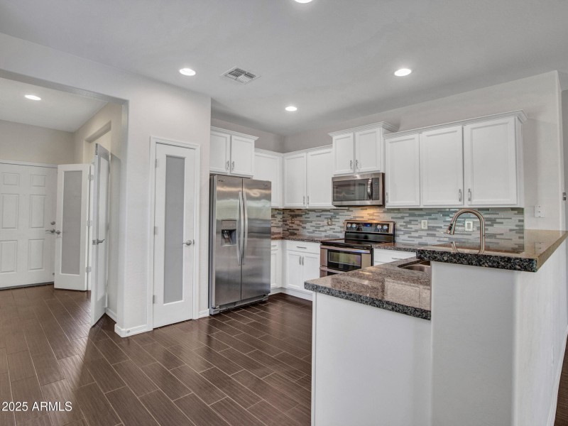 Spacious Open Kitchen