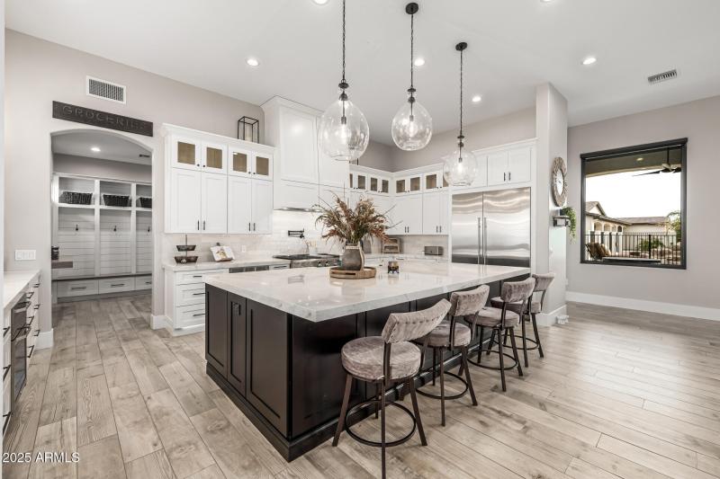 Main Home Chef's Kitchen