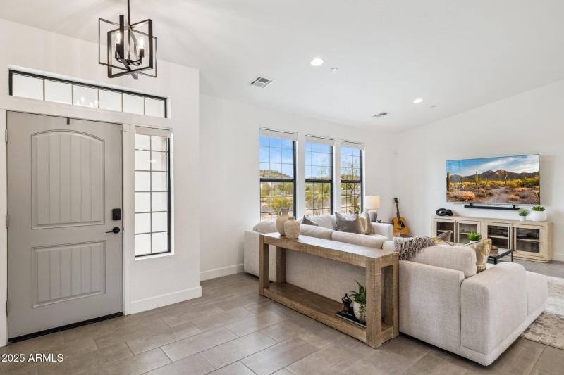 5-web-or-mls-16710-e-trevino-dr
