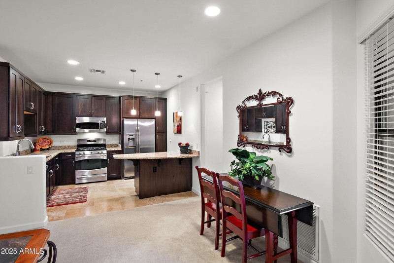 Kitchen & Dining Area